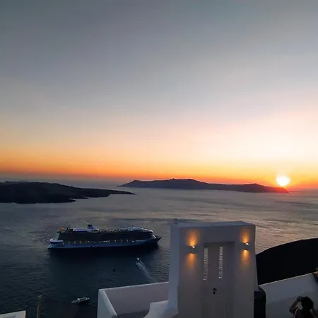 Akron Cliff * Fira (Santorini)