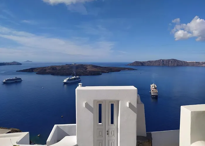 Akron Cliff * Fira (Santorini)