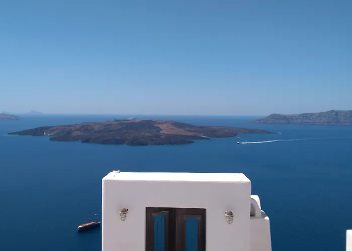 Akron Cliff Fira (Santorini)