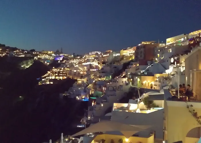 Akron Cliff * Fira (Santorini)