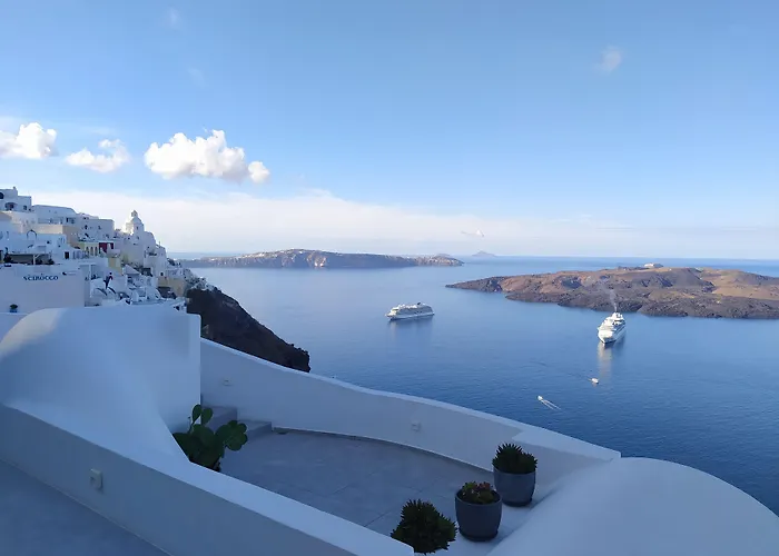 Akron Cliff * Fira (Santorini)