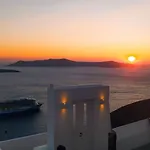 Akron Cliff Fira (Santorini)