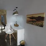Akron Cliff Villa