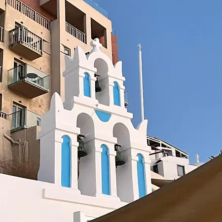 Akron Cliff Villa Fira (Santorini)
