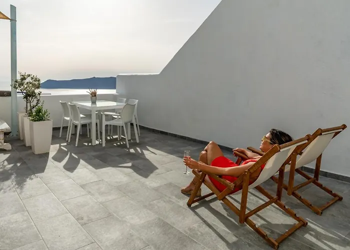 Akron Cliff Fira (Santorini)