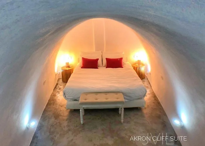 فيلة Akron Cliff