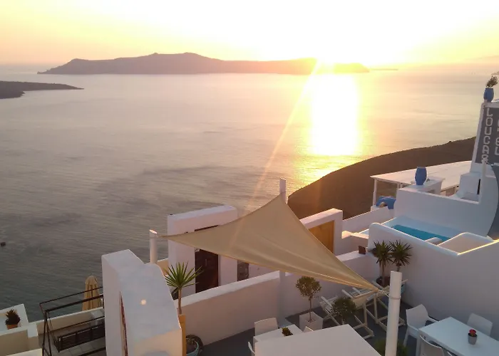 Akron Cliff * Fira (Santorini)