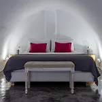 Villa Akron Cliff Fira (Santorini)