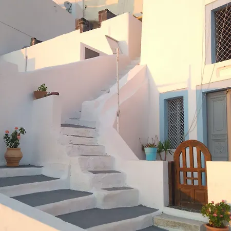 Akron Cliff Villa Fira (Santorini)