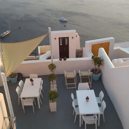 Akron Cliff * Fira (Santorini)