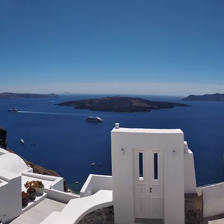 Akron Cliff * Fira (Santorini)