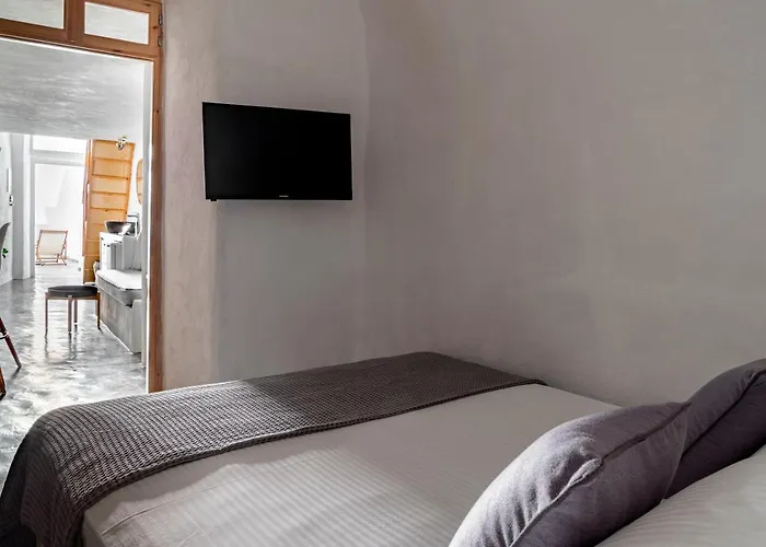 阿克伦悬崖套房别墅 *