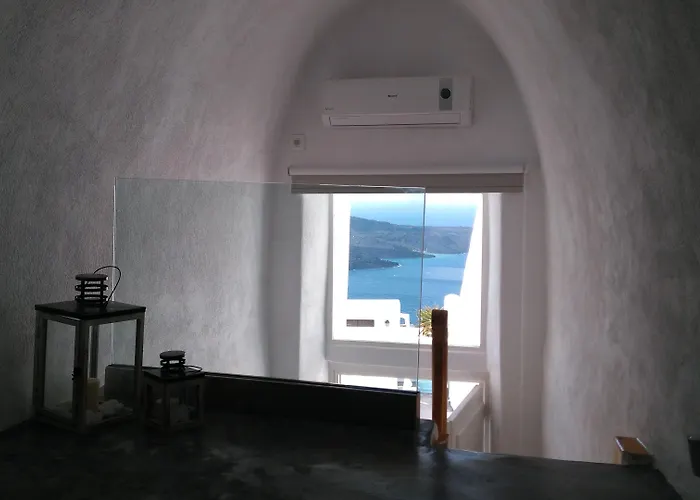 阿克伦悬崖套房别墅 *