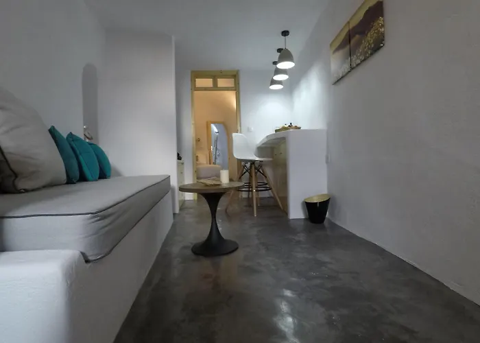 阿克伦悬崖套房别墅 *